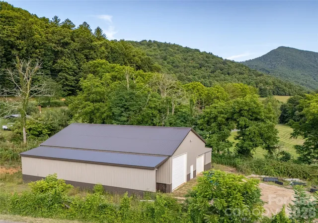 Photo 3 of Single family home for sale at 793 State Hwy 197 S, Burnsville, NC 28714 | MLS# 4401366 | Listing updated on 2026-07-27