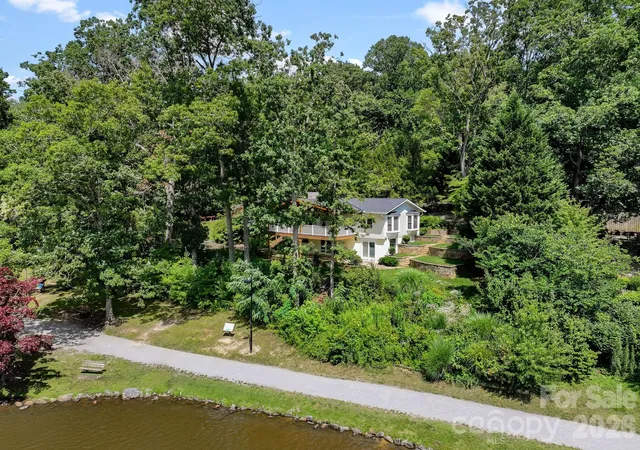 Homes for sale in Black Mountain, NC | 211 Rhododendron Ave, Black Mountain, NC 28711 | MLS# 4401376