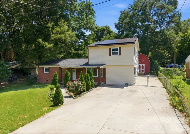 3rd image of 3014 Curtis St, Gastonia, NC 28052 | MLS# 4401383