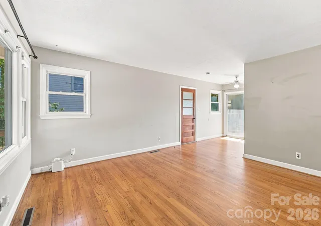 Photo 3 of Single family home for sale at 14 E Indiana Ave, Asheville, NC 28806 | MLS# 4401394 | Listing updated on 2026-09-24
