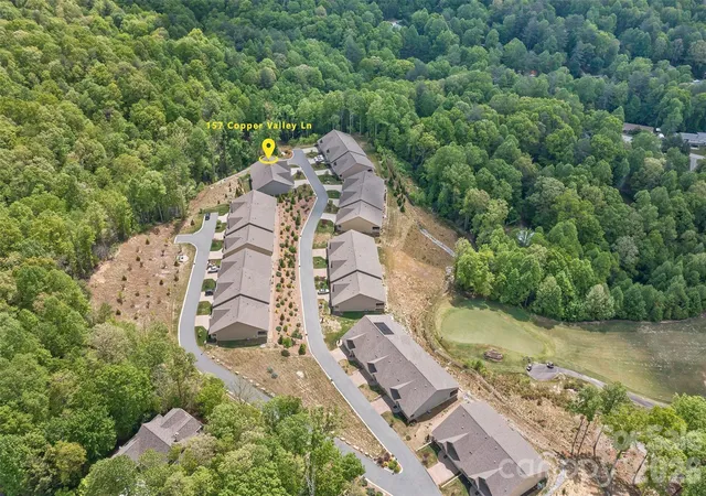 Photo 3 of Townhouse for sale at 157 Copper Valley Ln, Hendersonville, NC 28739 | MLS# 4401396 | Listing updated on 2026-09-28