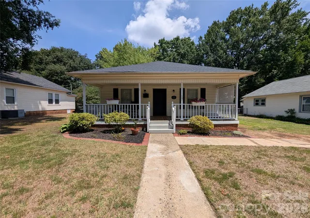 Homes for sale in Kannapolis, NC | 507 E 10Th St, Kannapolis, NC 28083 | MLS# 4401406