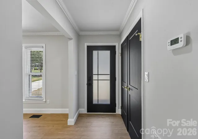 5th image of 3414 Winterfield Pl, Charlotte, NC 28205 | MLS# 4401411