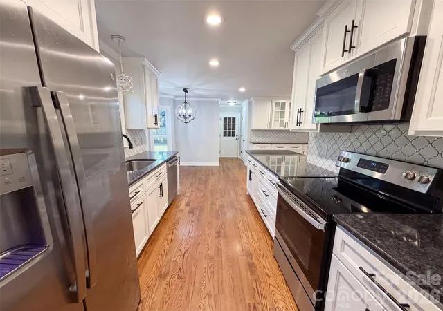 Photo 2 of Sale Pending at 4224 Old Frg Dr, Gastonia, NC 28056 | MLS# 4401415 | Listing updated on 2026-10-06