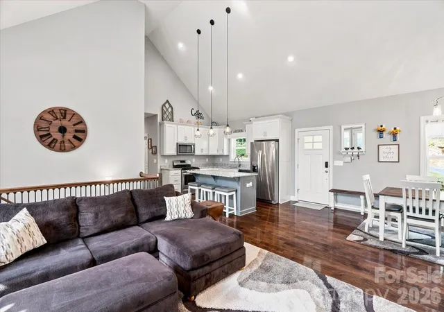 4th image of 204 Mostert Dr, Asheville, NC 28804 | MLS# 4401439