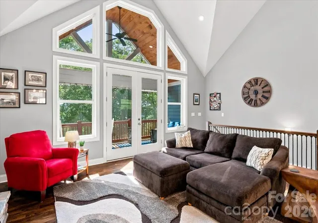 Photo 4 of Single family home for sale at 204 Mostert Dr, Asheville, NC 28804 | MLS# 4401439 | Listing updated on 2026-10-04