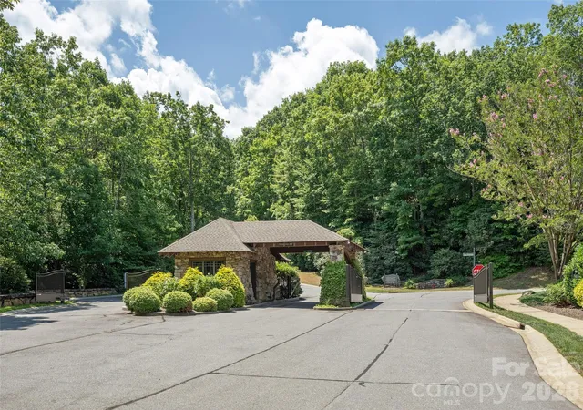 15th image of 21 Sisters View Dr #144, Black Mountain, NC 28711 | MLS# 4401441