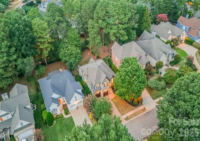 48th image of 17411 Summer Pl Dr, Cornelius, NC 28031 | MLS# 4401453