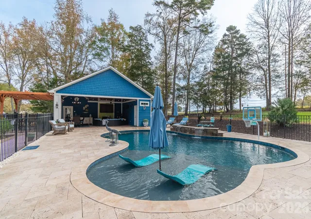 Photo 4 of Single family home for sale at 415 Witmore Rd, Wingate, NC 28174 | MLS# 4401490 | Listing updated on 2026-10-07