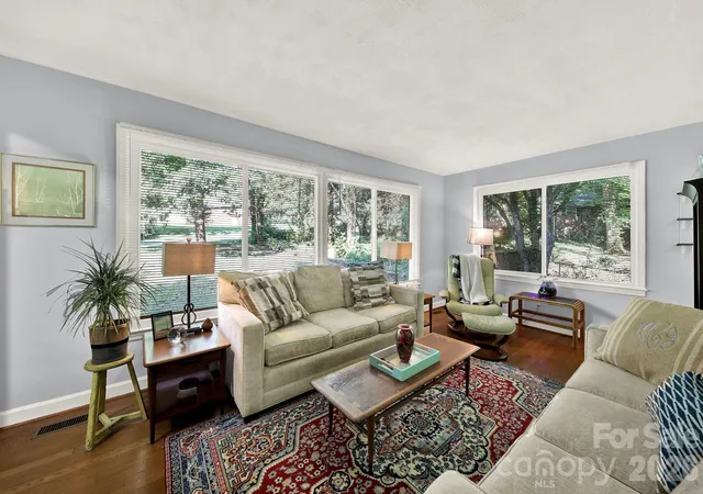 Photo 2 of Single family home for sale at 2311 Laurelwood Cir, Charlotte, NC 28214 | MLS# 4401523 | Listing updated on 2026-08-11