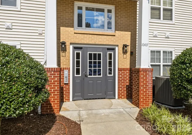 Homes for sale in Charlotte, NC | 16409 Golden River Ln, Charlotte, NC 28277 | MLS# 4401552