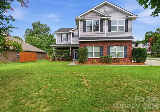 Photo 3 of Single family home for sale at 835 Estuary Ct, Rock Hill, SC 29732 | MLS# 4401569 | Listing updated on 2026-10-07