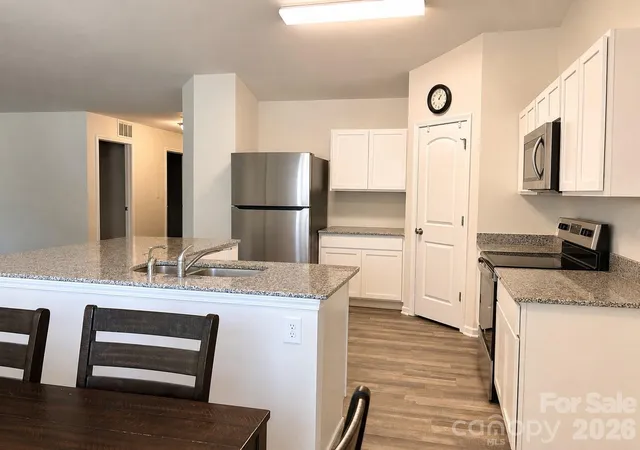 10th image of 1100 Silvertrace Dr, Salisbury, NC 28144 | MLS# 4401572