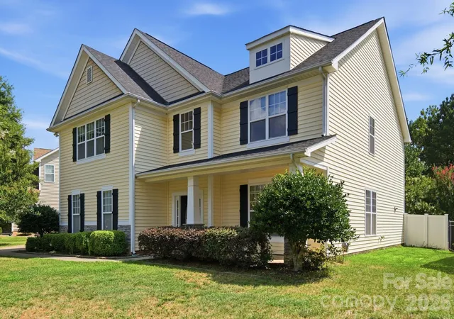 Photo 2 of Single family home for sale at 6014 Magna Ln, Indian Trail, NC 28079 | MLS# 4401575 | Listing updated on 2026-09-26