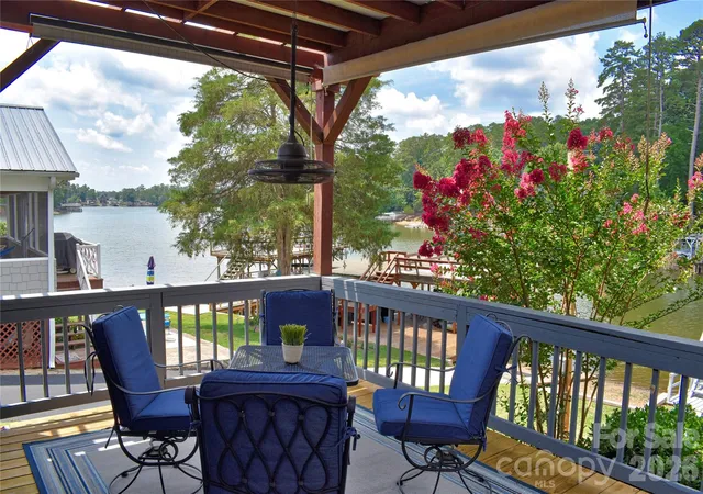 Homes for sale in Badin Lake, NC | 260 Pirates Cvs, Badin Lake, NC 28127 | MLS# 4401585