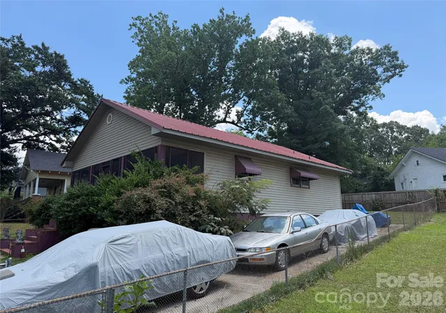 Homes for sale in Greenville, SC | 349 Ligon St, Greenville, SC 29605 | MLS# 4401591