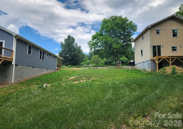 3rd image of 237 Edgewood Rd S #2, Asheville, NC 28803 | MLS# 4401610