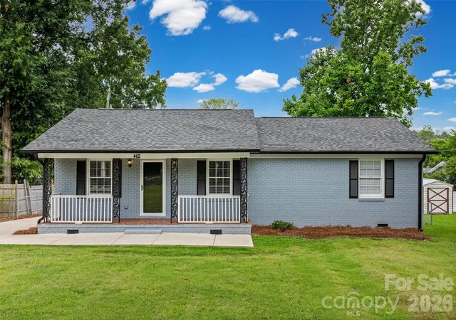 Photo 1 of Sale Pending at 462 S Heckle Blvd, Rock Hill, SC 29730 | MLS# 4401618 | Listing updated on 2026-10-07