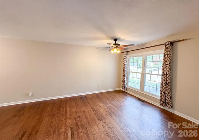 Homes for sale in Gastonia, NC | 1716 Timberlane St, Gastonia, NC 28054 | MLS# 4401623