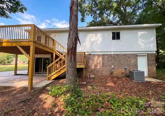 Homes for sale in Gastonia, NC | 1716 Timberlane St, Gastonia, NC 28054 | MLS# 4401623
