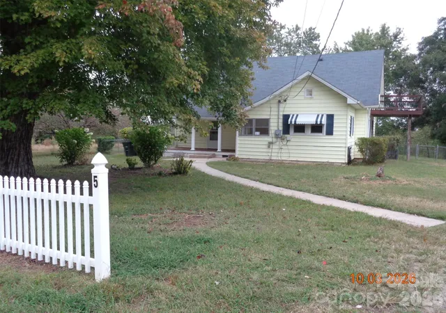 Photo 40 of Single family home for sale at 5 Ferguson St, Granite Falls, NC 28630 | MLS# 4401624 | Listing updated on 2026-10-05