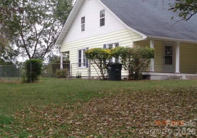 Photo 3 of Single family home for sale at 5 Ferguson St, Granite Falls, NC 28630 | MLS# 4401624 | Listing updated on 2026-10-05