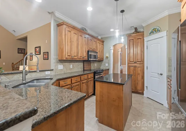 Photo 2 of Single family home for sale at 138 Fox Hunt Dr, Mooresville, NC 28117 | MLS# 4401628 | Listing updated on 2026-08-22