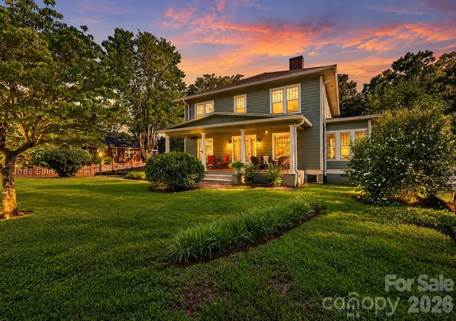 Photo 1 of Single family home for sale at 313 E Main St, Morganton, NC 28655 | MLS# 4401633 | Listing updated on 2026-10-24