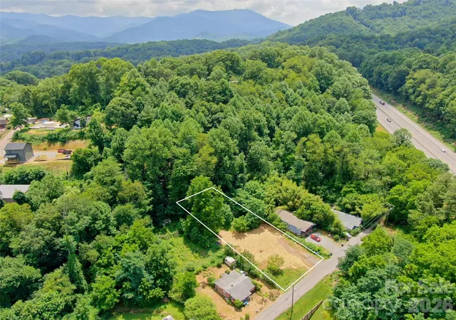 3rd image of 205 Frazier St, Waynesville, NC 28786 | MLS# 4401642