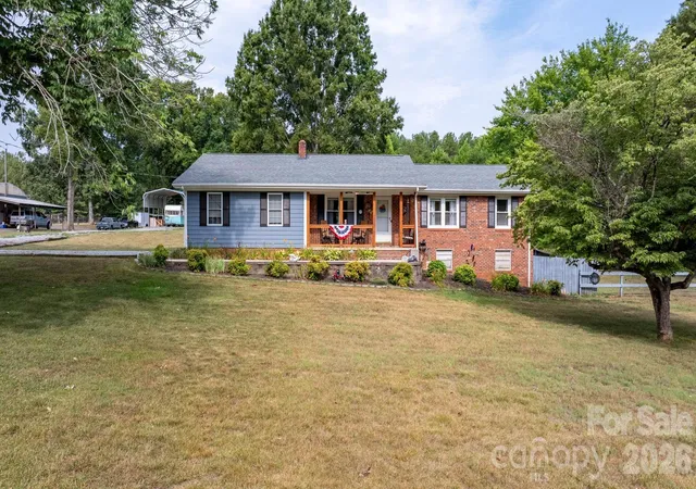 Homes for sale in Shelby, NC | 121 Blackhawk Dr, Shelby, NC 28150 | MLS# 4401664