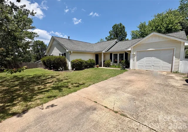 Homes for sale in Asheville, NC | 64 Mount Carmel Dr, Asheville, NC 28806 | MLS# 4401665