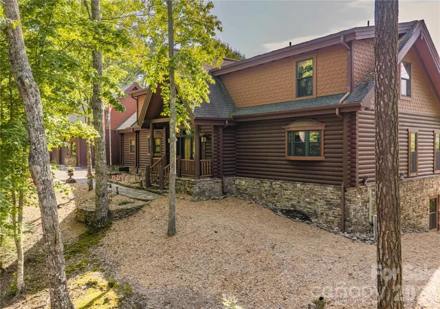 Homes for sale in Bryson City, NC | 925 Appalachian Wy, Bryson City, NC 28713 | MLS# 4401683
