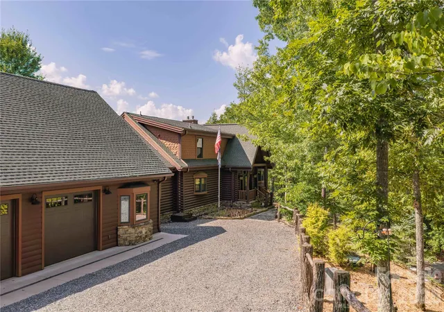 Homes for sale in Bryson City, NC | 925 Appalachian Wy, Bryson City, NC 28713 | MLS# 4401683