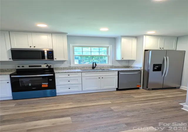 Photo 3 of Single family home for sale at 9207 Elgin Dr, Charlotte, NC 28214 | MLS# 4401691 | Listing updated on 2026-09-30