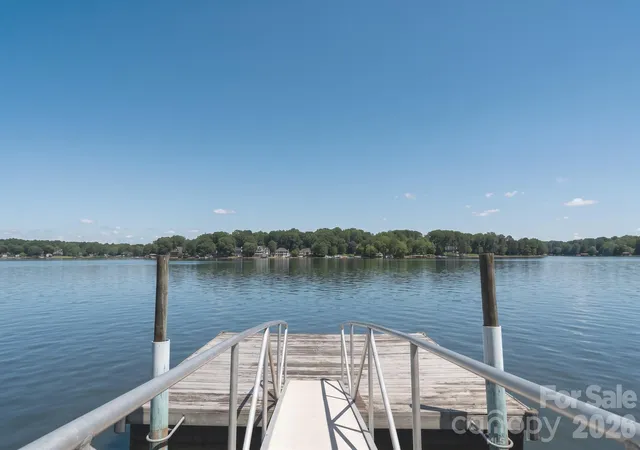 Photo 1 of Single family home for sale at 567 Canvasback Rd, Mooresville, NC 28117 | MLS# 4401725 | Listing updated on 2026-08-21