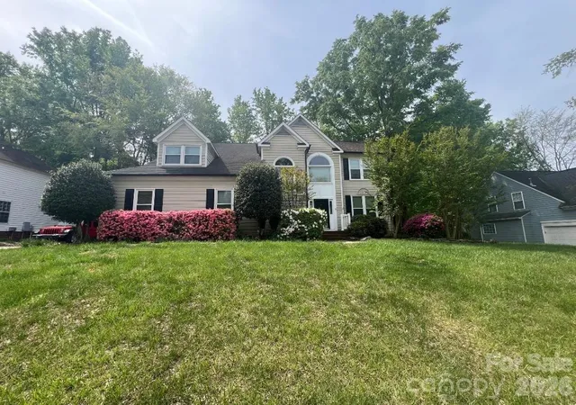 Photo 1 of Single family home for sale at 8610 Forest Shadow Cir, Cornelius, NC 28031 | MLS# 4401758 | Listing updated on 2026-08-24