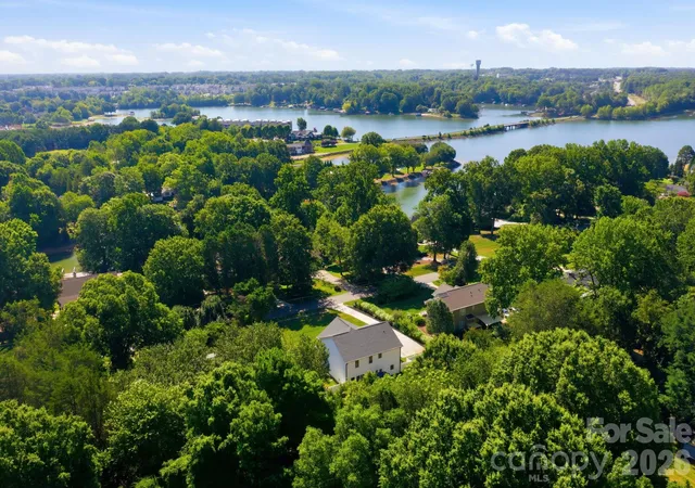 Photo 4 of Single family home for sale at 229 Elysian Dr, Mooresville, NC 28117 | MLS# 4401763 | Listing updated on 2026-09-19