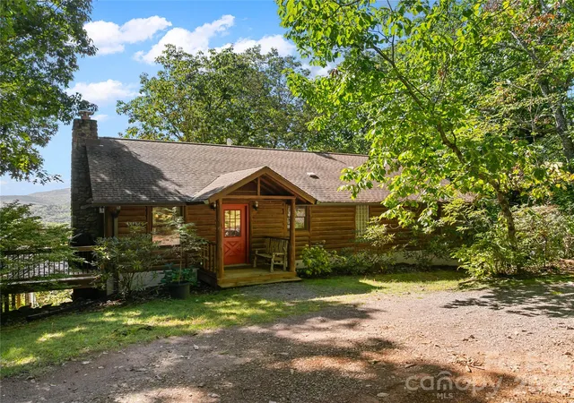 Photo 1 of Single family home for sale at 26 Burnt Ridge Trl, Black Mountain, NC 28711 | MLS# 4401764 | Listing updated on 2026-09-30