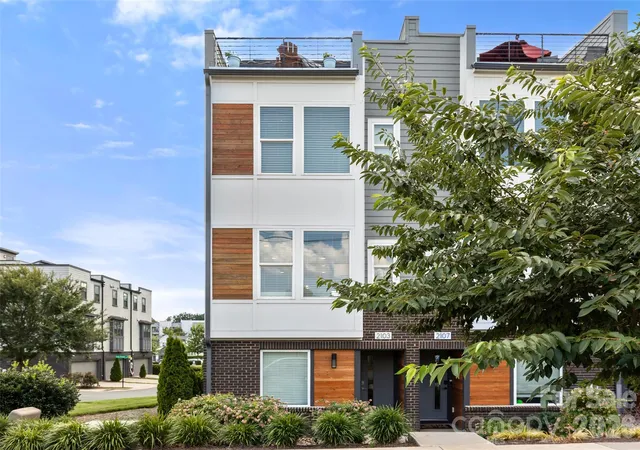 Photo 1 of Townhouse for sale at 2103 Isom St, Charlotte, NC 28208 | MLS# 4401792 | Listing updated on 2026-09-30