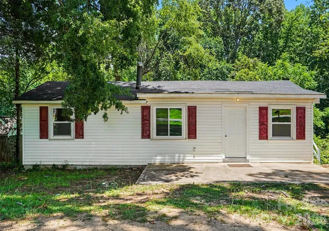 Photo 1 of Single family home for sale at 8232 Starnes Randall Rd, Charlotte, NC 28215 | MLS# 4401795 | Listing updated on 2026-10-07