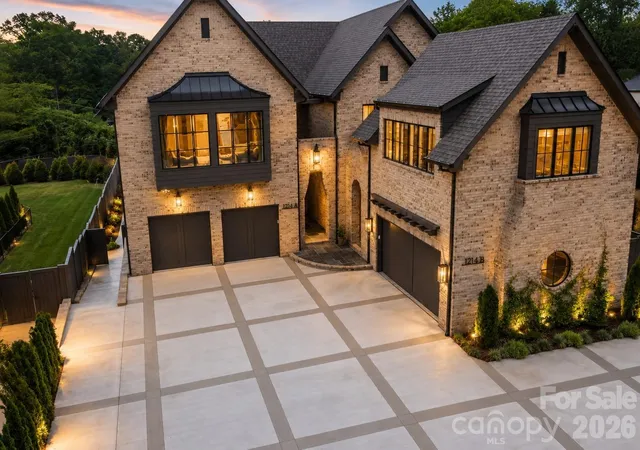 Photo 3 of Condo for sale at 1214 S Kings Dr #A, Charlotte, NC 28207 | MLS# 4401843 | Listing updated on 2026-09-13