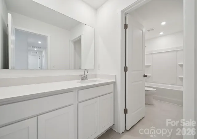 29th image of 2938 31st St Ne, Hickory, NC 28601 | MLS# 4401857