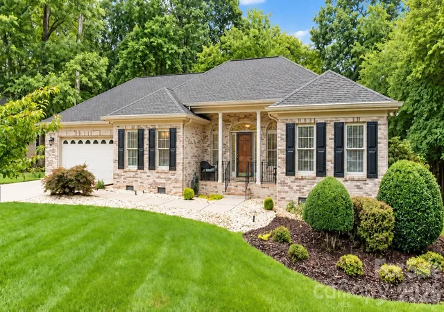 Photo 3 of Single family home for sale at 55 Wittenburg Springs Dr, Taylorsville, NC 28681 | MLS# 4401869 | Listing updated on 2026-09-28