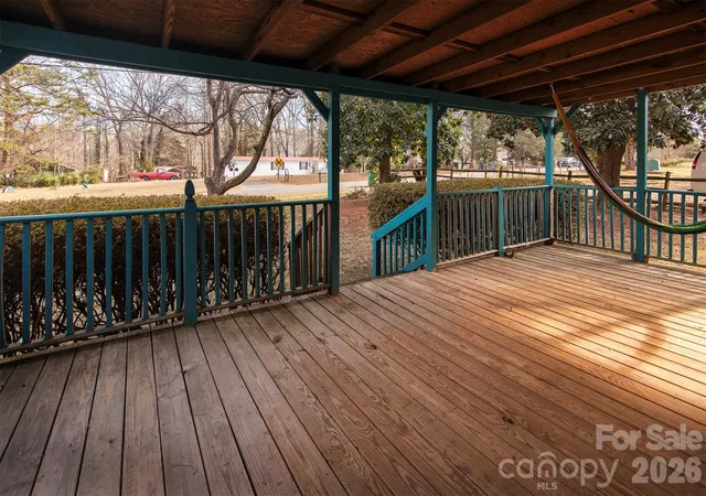 Photo 2 of Single family home for sale at 5727 Thompson Rd, Charlotte, NC 28216 | MLS# 4401873 | Listing updated on 2026-10-09