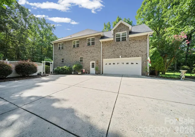 2nd image of 2806 Iveywood Dr, Monroe, NC 28110 | MLS# 4401882