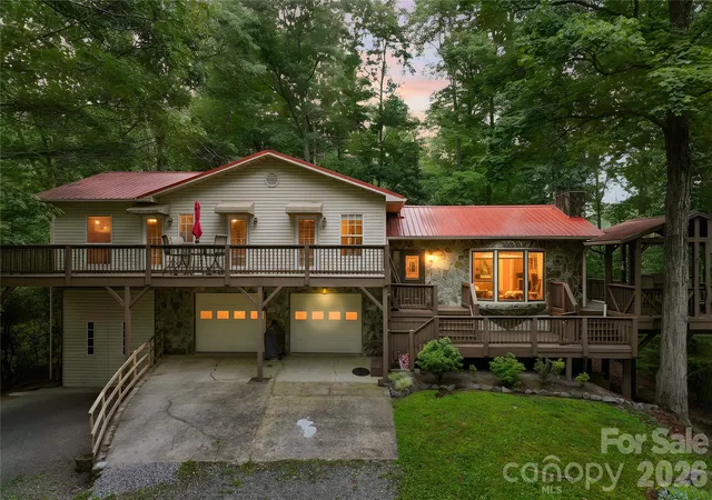 Homes for sale in Brevard, NC | 154 Hondah Blvd, Brevard, NC 28712 | MLS# 4401887