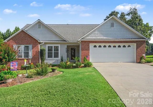 Homes for sale in Kannapolis, NC | 563 Marigold Dr, Kannapolis, NC 28083 | MLS# 4401895