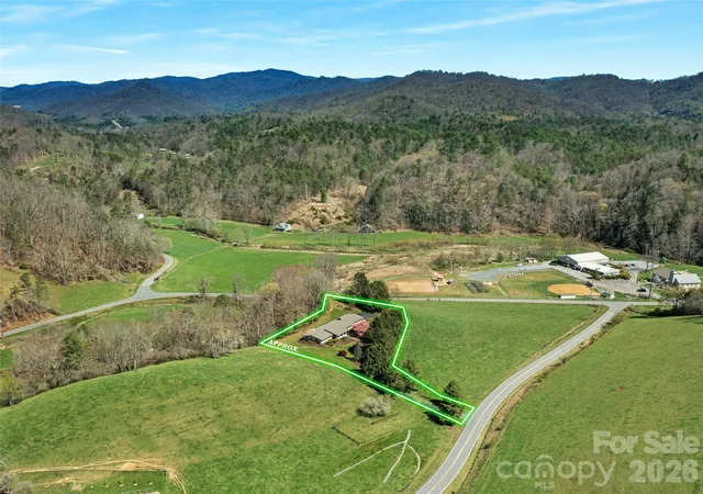 Homes for sale in Mars Hill, NC | 1617 California Creek Rd, Mars Hill, NC 28754 | MLS# 4401902