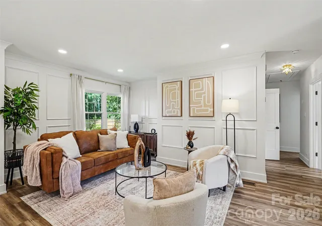 3rd image of 12620 Idlewild Rd, Matthews, NC 28105 | MLS# 4401903