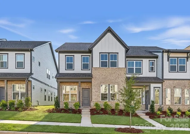 Photo 1 of Townhouse for sale at 3177 Beacon Hts Rd, Fort Mill, SC 29707 | MLS# 4401906 | Listing updated on 2026-10-21